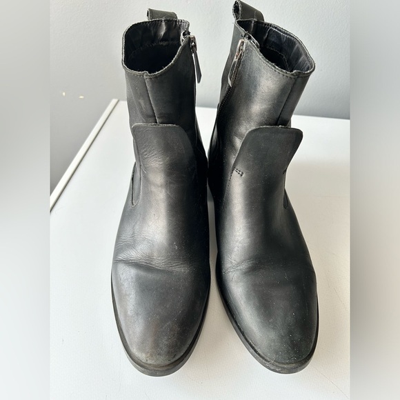 [9] Zara Black Causal Booties - Picture 2 of 9